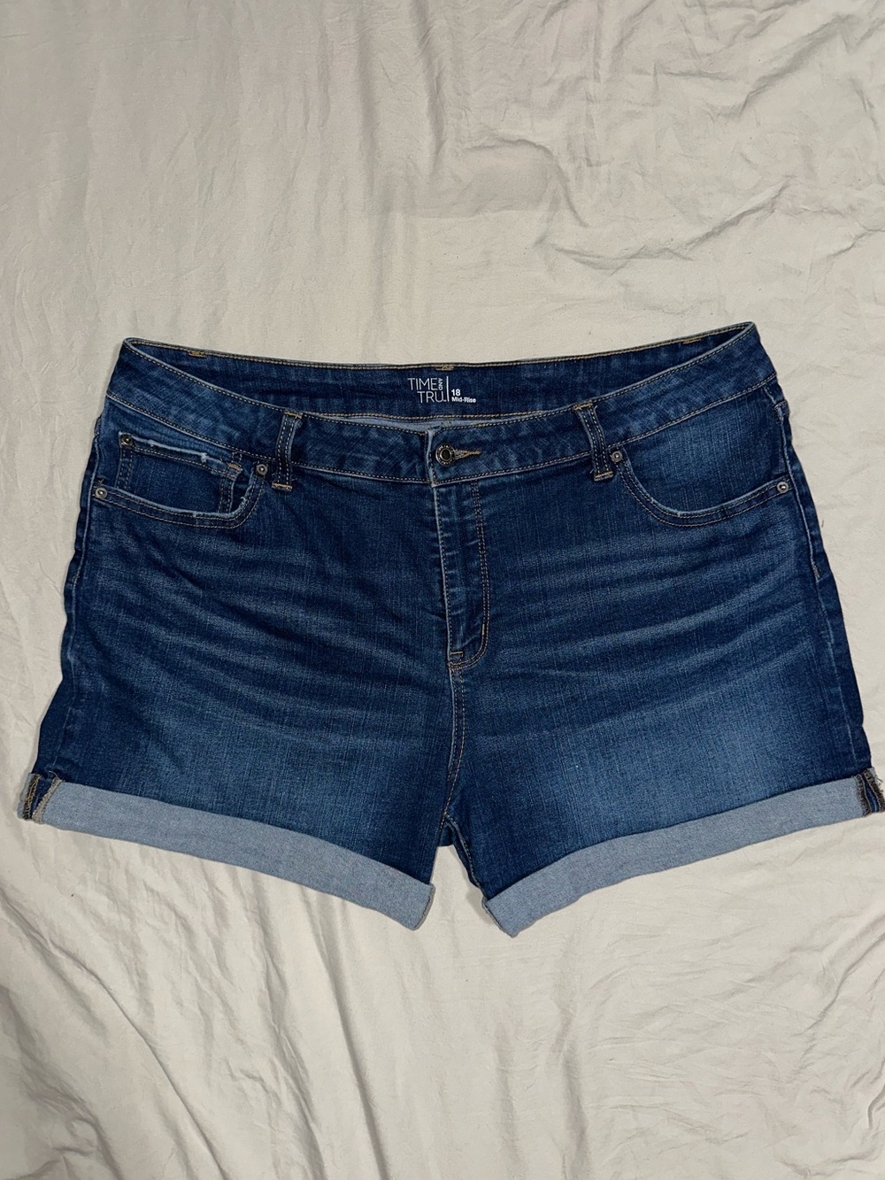 Time and Tru Dark Blue Roll-Cuff Denim Shorts Mid-Rise